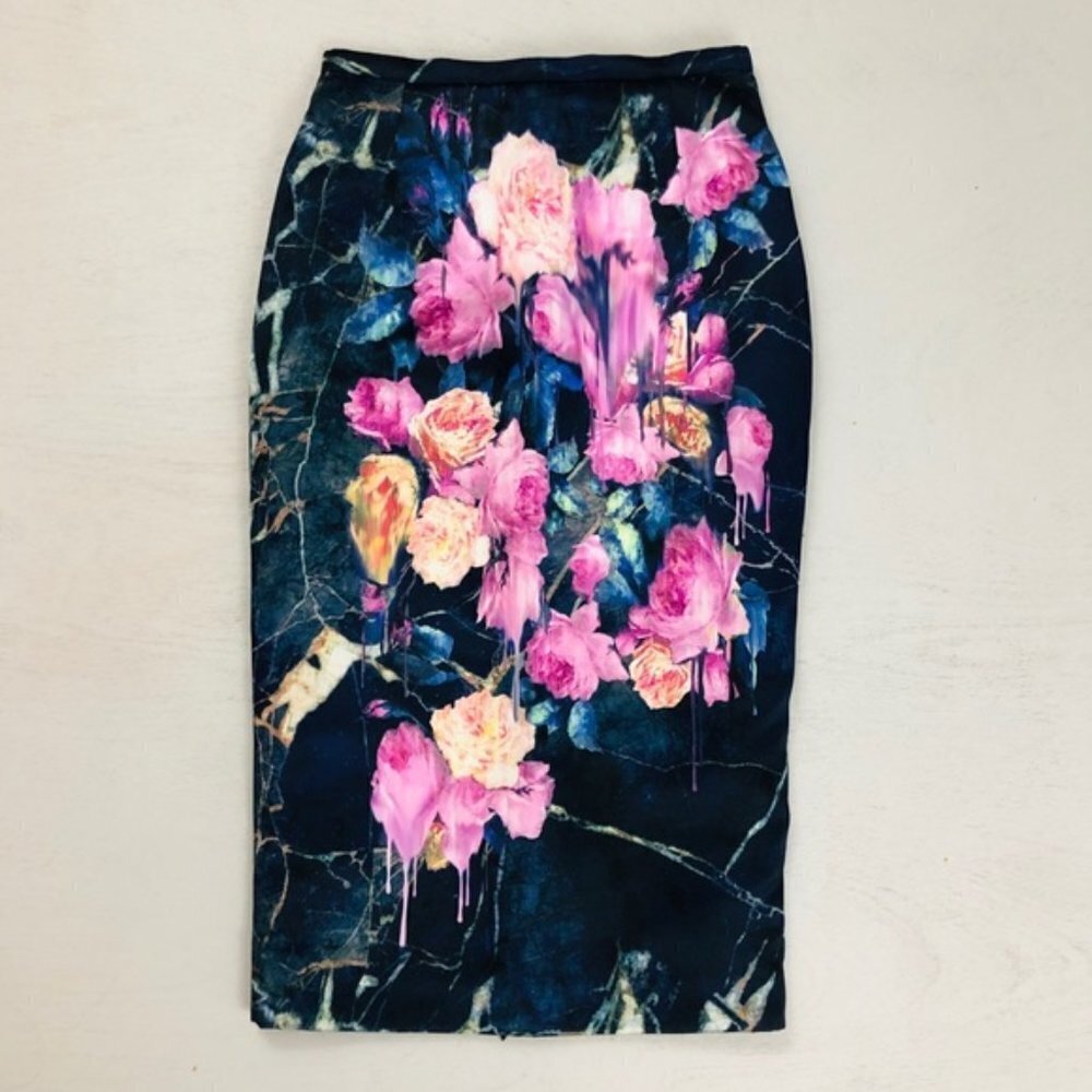 MSGM Dark Floral Rose Print Pencil Skirt - Italian Size 38 (US S)